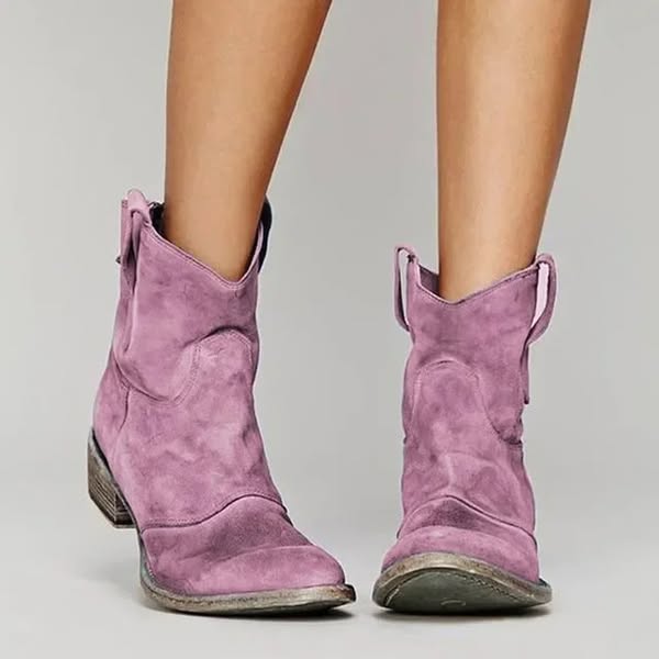 avelynia – Ankle Boots with a Western Twist