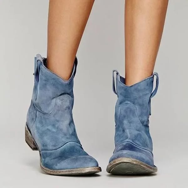 avelynia – Ankle Boots with a Western Twist