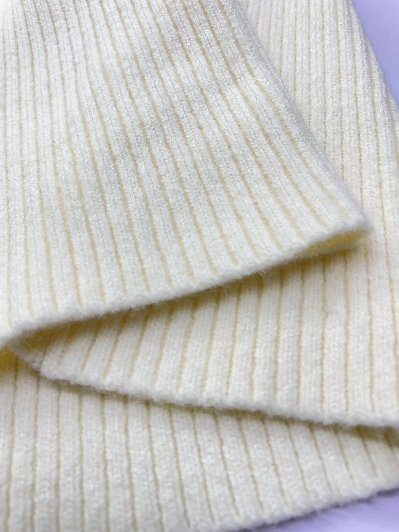 Elegante witte trui-jack voor dames - Chic V-hals, lange mouw, knoopontwerp met geribbelde details, stretchstof, perfect voor casual of formele gelegenheden