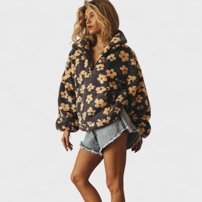Avelynia- Polar fleece Flowering