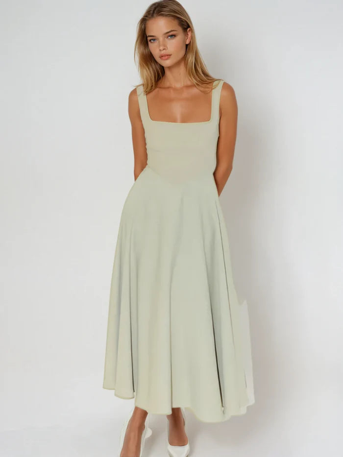 Avelynia Luna Dress