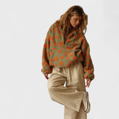 Avelynia- Polar fleece Flowering